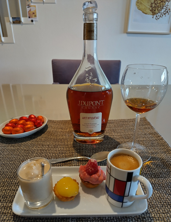 Cognac Dupont mit Café gourmand