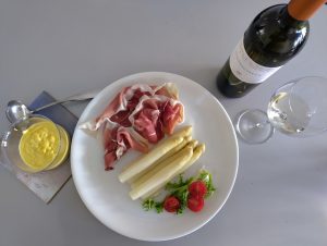 Weisse Spargeln mit Johannis von Dubuis & Rudaz